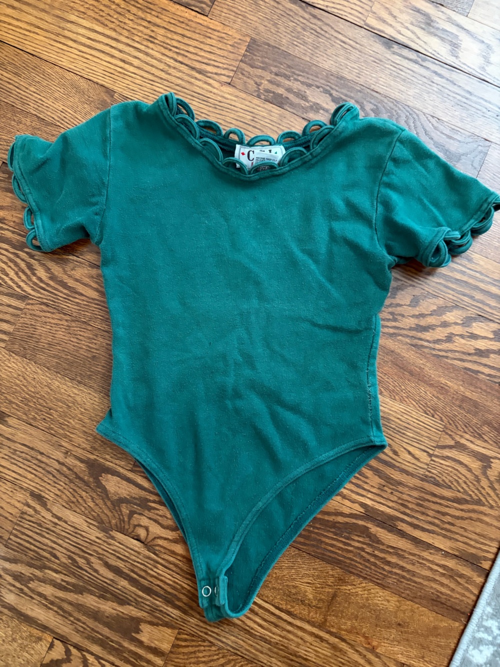 Vintage CSL Kids Green Short Sleeve Scalloped Loop Bodysuit Size Medium 10/12